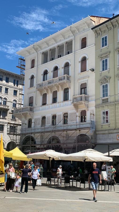 Piazza Goldoni Rooms Trieste Ngoại thất bức ảnh