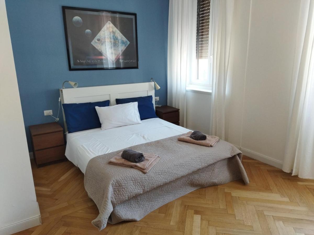 Piazza Goldoni Rooms Trieste Ngoại thất bức ảnh